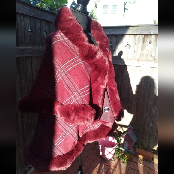 π BACK IN STOCK! Wrap Jacket Burgundy/Claret color with faux fur accents ππ - Picture 2 of 10